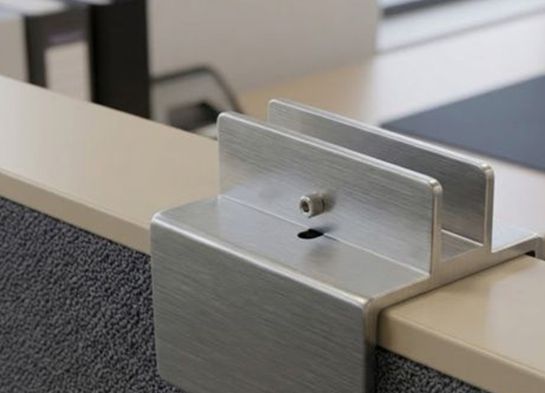 U channel bracket for cubicle height extender PAT18H