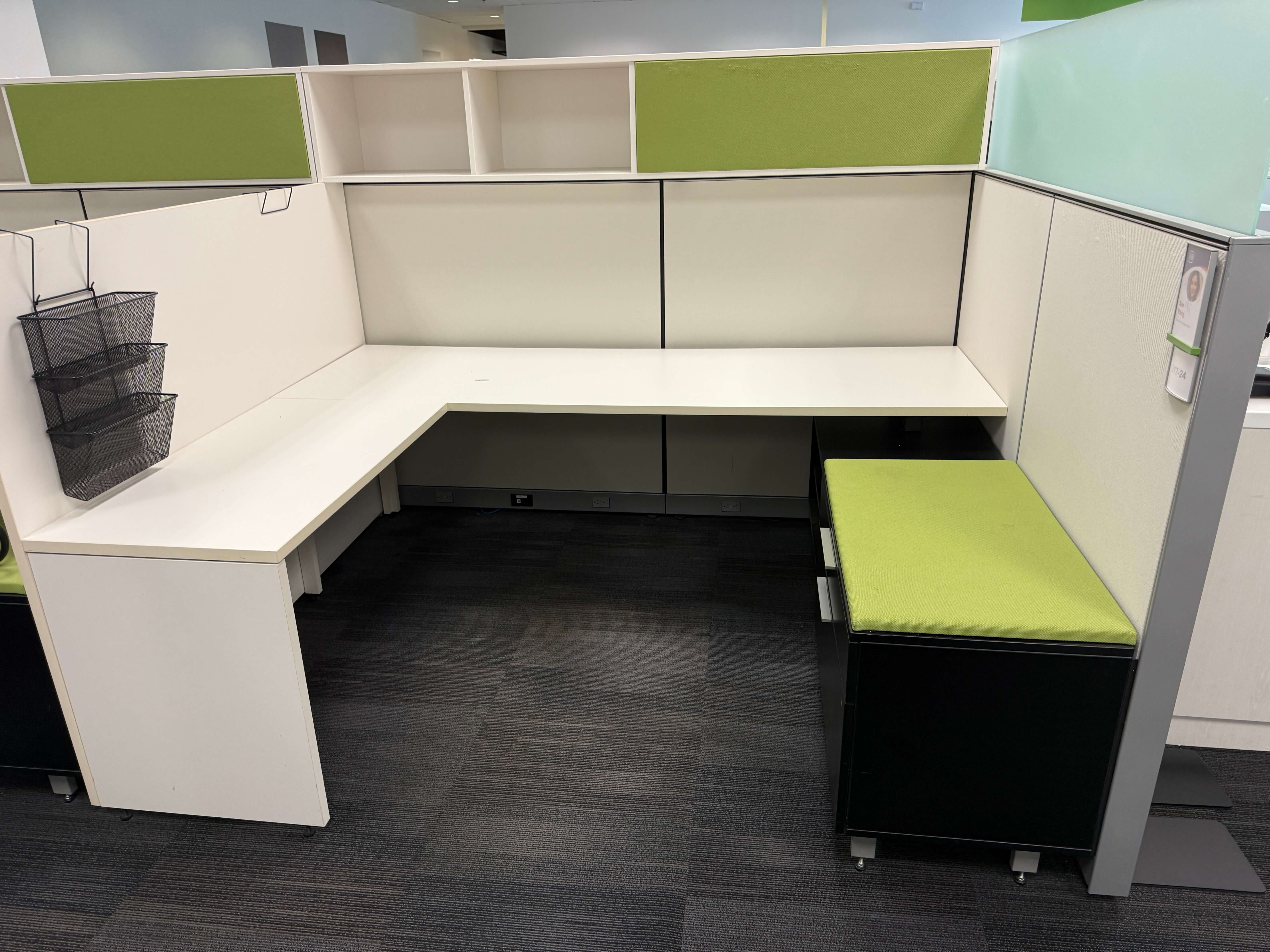 used-herman-miller-canvas-060526-OFI2-1.jpg